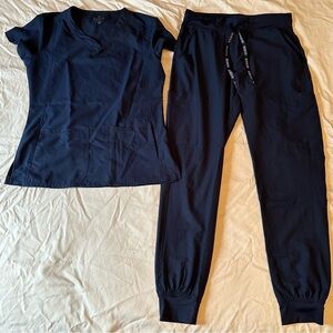 Medcouture insight Navy Blue Women’s XS scrub set